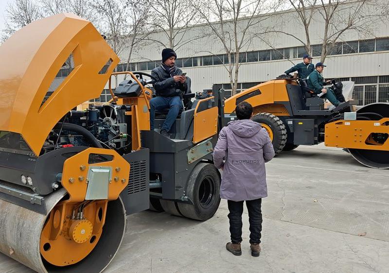 國外客戶來我廠參觀考察，并達成合作意向